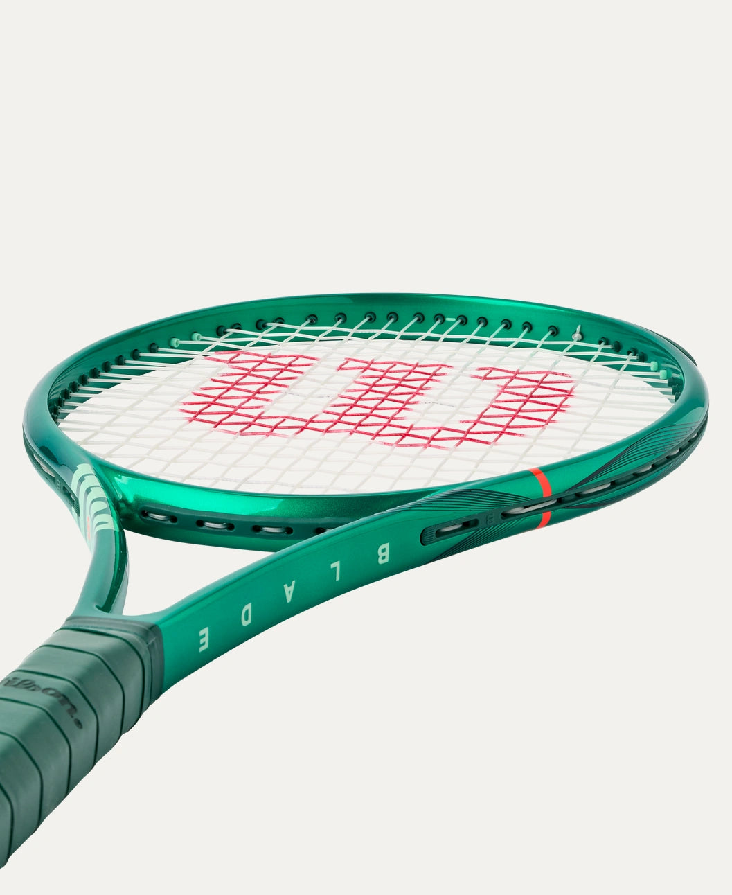 BLADE 100L V10